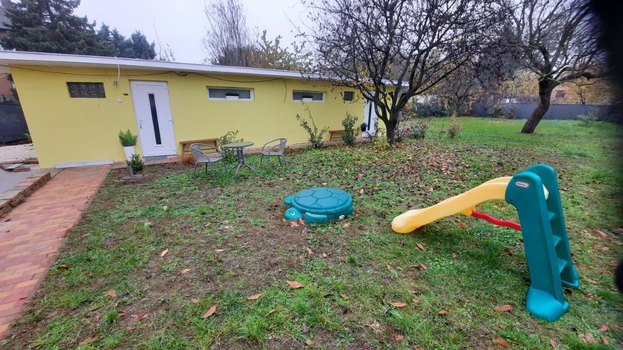 Hi-Bp Garden City Batsanyi Tiny House Near The City Train With Free Parking Budapeste Exterior foto