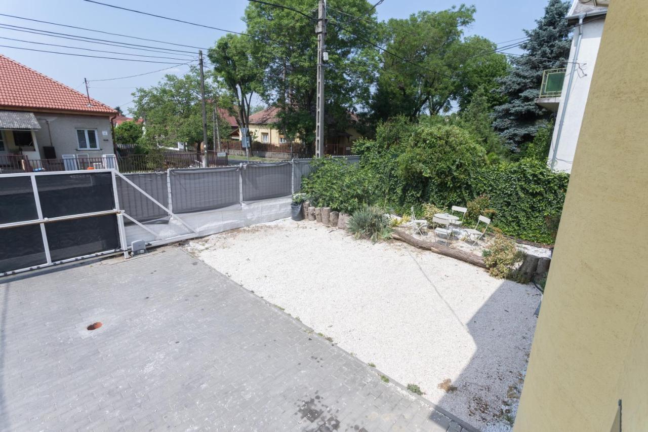 Hi-Bp Garden City Batsanyi Tiny House Near The City Train With Free Parking Budapeste Exterior foto