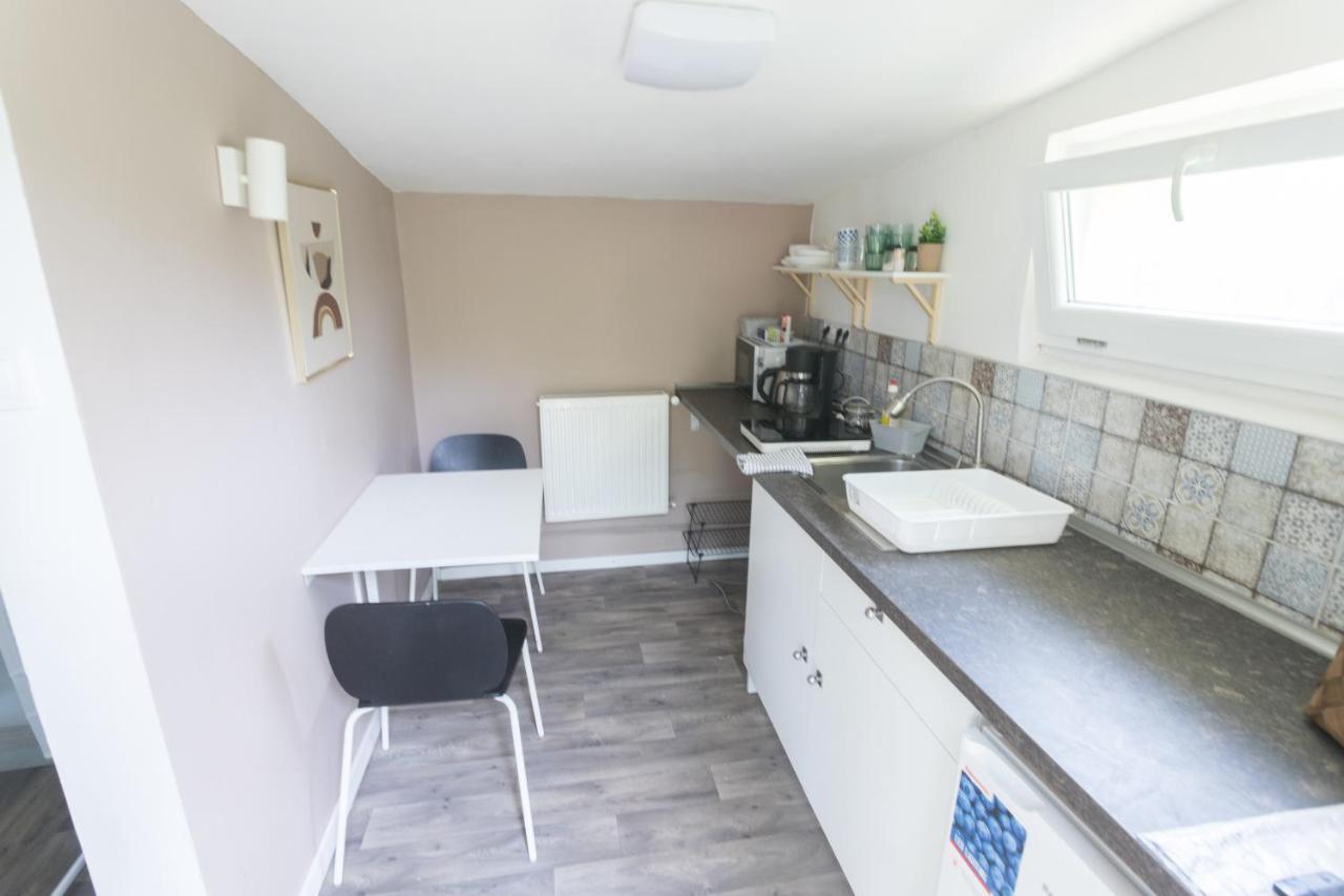 Hi-Bp Garden City Batsanyi Tiny House Near The City Train With Free Parking Budapeste Exterior foto